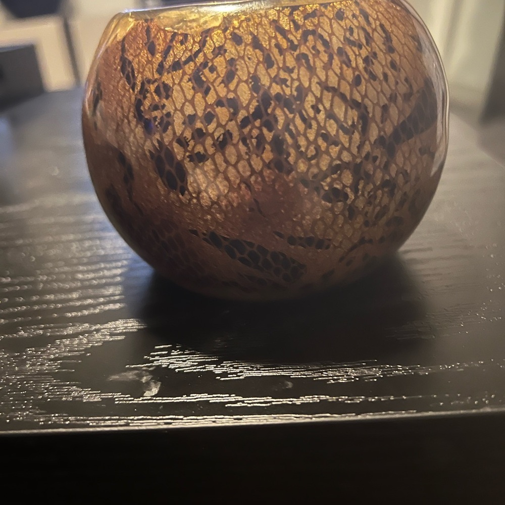 Large Animal Print Bangle - Picture 4 of 6